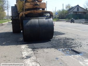 Новости » Общество: Реконструкцию дороги Керчь - Севастополь дадут крымским подрядчикам без конкурса