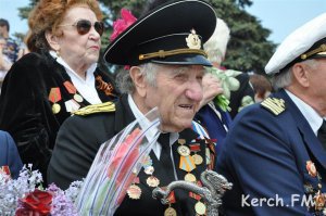 Новости » Общество: В Керчи напоминают, какие льготы предоставляются «детям войны»