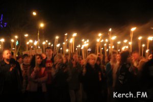 Новости » Общество: Сбор колонн на факельное шествие в Керчи начнется в 19.00