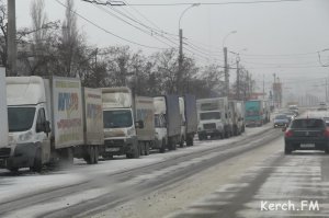 Новости » Криминал и ЧП » Общество: Очередь на керченской переправе опять привлекла к себе мошенников