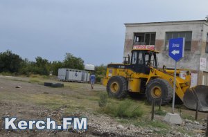 Новости » Общество: В керченском аэропорту для водителей установили 14 душевых кабинок