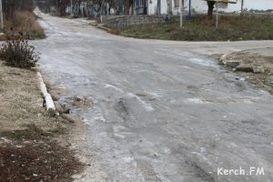 Ты репортер: В Керчи пожилые люди страдают от бездействия ЖКХ, - читательница