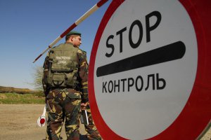 Новости » Общество: В Крым из Украины в феврале пытались провезти почти 6 тонн продуктов