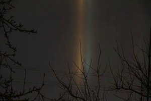 Новости » Общество: Керчане стали свидетелями необычного явления в небе