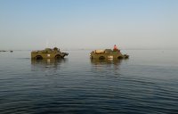 Новости » Культура: Через Керченский пролив переправили две бронемашины