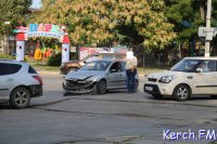 Новости » Криминал и ЧП: В Керчи столкнулись две иномарки
