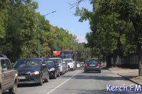 Новости » Общество: В центре Керчи образовались пробки