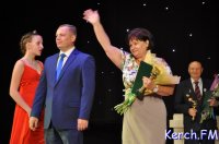 Новости » Общество: Двадцать керчан наградили золотыми грифонами