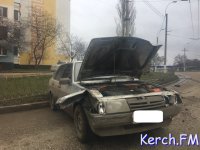 Новости » Криминал и ЧП: На Свердлова «Lada» снесла несколько секций ограждений