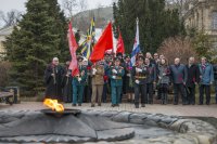 Новости » Общество: В Сквере Славы Керчи прошло возложение цветов