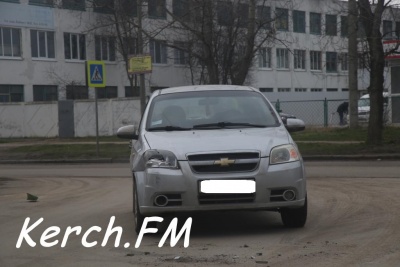 Новости » Криминал и ЧП: В Керчи столкнулись «Chevrolet» и «Lada»