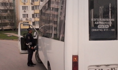 Новости » Общество: В Керчи за 10 дней сотрудники ГИБДД выявили 43 нарушителя-перевозчика