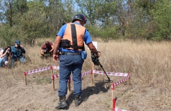 Новости » Общество: В крепости Керчь обнаружили свыше 16 тыс взрывоопасных предметов