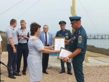 Новости » Общество: Пиротехники МЧС обезвредили более 35 тыс боеприпасов в крепости Керчь