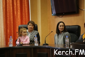 Новости » Общество: Мать капитана судна «Норд» просит украинские власти отпустить сына (видео)