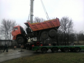 Новости » Общество: В Керчи эвакуировали КАМАЗы