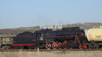 Новости » Общество: «Поезд Победы» уже в Керчи