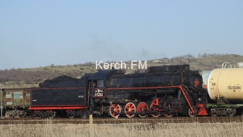 Новости » Общество: «Поезд Победы» уже в Керчи