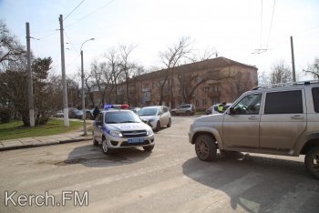 Новости » Общество: Завтра на Привокзальной площади в Керчи ограничат дорожное движение