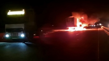 Новости » Общество: На «Тавриде» горел большегруз