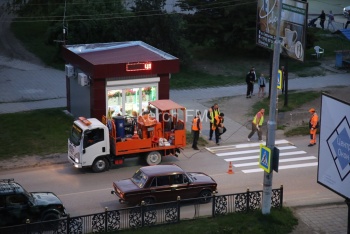 Новости » Общество: В Керчи на Ворошилова нанесли пешеходный переход