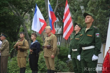 Новости » Общество: Керчане почтили память погибших в войне