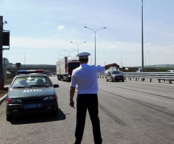 Новости » Общество: В Керчи автоинспекторы проводят неделю безопасности дорожного движения