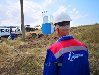 Новости » Общество: Специально для нескольких пансионатов в Героевке керченский РЭС устанавливает новую подстанцию