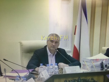 Новости » Общество: На странице  Аксенова в соцсети перед совещанием в Керчи  - аншлаг