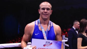 Новости » Спорт: Крымчанин выиграл чемпионат России по боксу