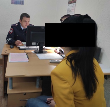 Новости » Криминал и ЧП: В Крыму кроссовер сбил мопедиста и скрылся с места ДТП (видео)