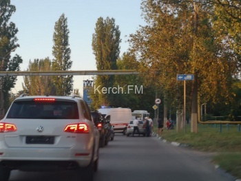 Новости » Криминал и ЧП: В Аршинцево произошла авария, есть пострадавшие