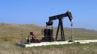 Новости » Экология: Загрязнений воздуха от работающей нефтебазы в Ленинском районе не нашли