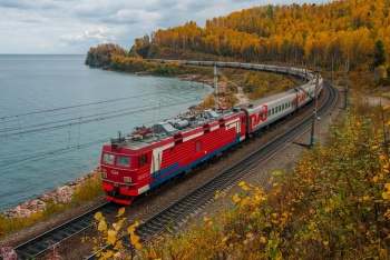 Новости » Общество: Первый поезд "Таврия" отправился из Крыма в Адлер и Ростов-на-Дону