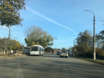 Новости » Общество: В Аршинцево продолжают появляться новые остановочные павильоны