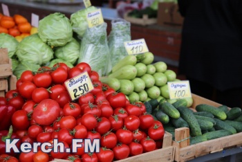 Новости » Общество: Минимальный набор продуктов в Крыму подорожал почти на 10%