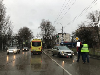 Новости » Криминал и ЧП: На Генерала Петрова столкнулись две легковушки