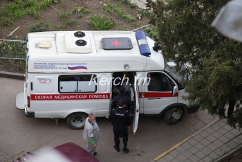 Новости » Общество: В Крыму к медикам «скорой» реже стали обращаться из-за коронавируса