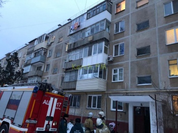 Новости » Криминал и ЧП: В Керчи задымилась квартира в пятиэтажном доме по Ульяновых