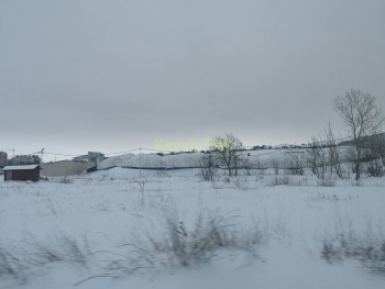 Новости » Общество: Катка пока в Керчи не будет: купол сложился под снегом