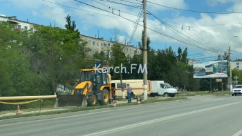 Новости » Общество: В Керчи на Камыш-Бурунском шоссе приступили к реконструкции газопровода