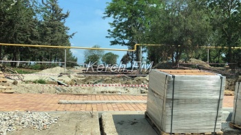 Новости » Общество: Новые сроки сдачи сквера на Бульваре Пионеров неизвестны, но есть обещания