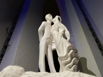 Новости » Общество: Демонтированный памятник Пушкину на керченской набережной опошлили