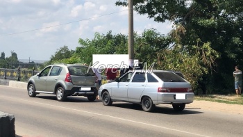 Новости » Общество: Авария на Партизанском собрала за собой огромную пробку