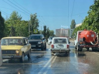 Новости » Общество: Центр Керчь вновь заливает водой