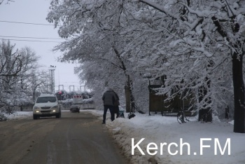 Новости » Общество: На Крым идет снег и сильный ветер