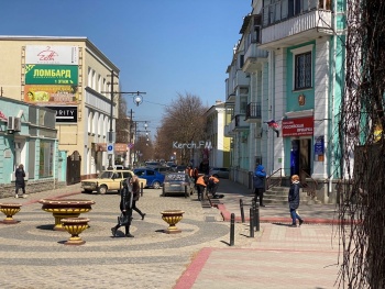 Новости » Общество: На Ленина осужденные чистили ливневки