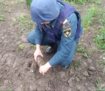 Новости » Общество: В Ленинском районе нашли и обезвредили 8 взрывоопасных предметов