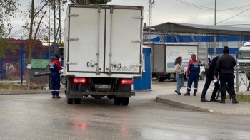Новости » Общество: После ночного простоя первый паром готовится отправиться с Керченской переправы