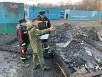 Новости » Криминал и ЧП: Под Севастополем при пожаре в строительном городке погибли 7 человек